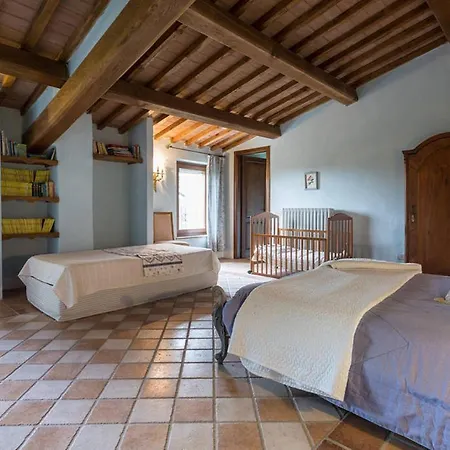Il Poggio Degli Scoiattoli Bed and breakfast